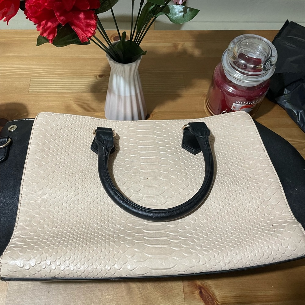 Faux leather purse brown and black